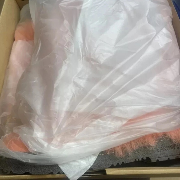 Brand New Bearpaw Boetis Il Women's Fur Boots Raspberry - Picture 4 of 4